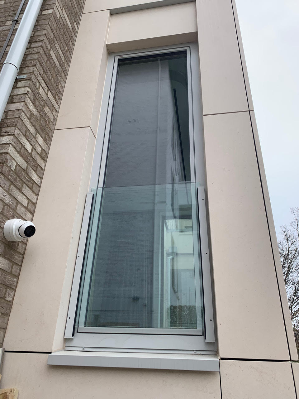 balcony for commercial buildings